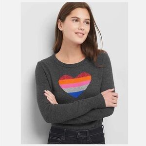 Gap Crazy Stripe Heart Sweater Medium Grey EUC